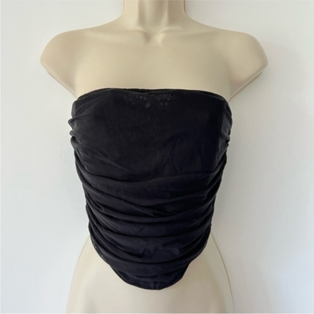 Elegant Black Strapless Top